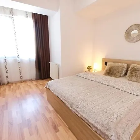 Apartment Old Town Flowery Bucharest