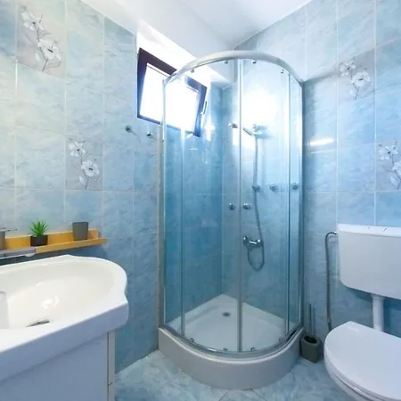 Old Town Flowery Apartment *