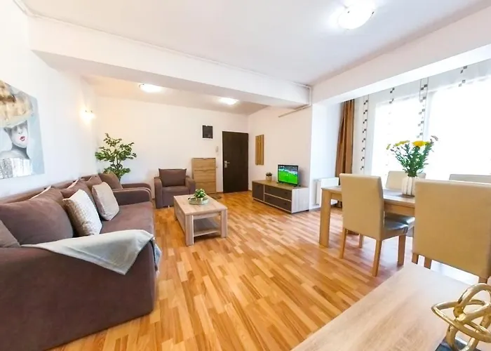 Old Town Flowery Apartman